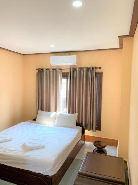 Walking Street Hotel Vang Vieng Exterior foto