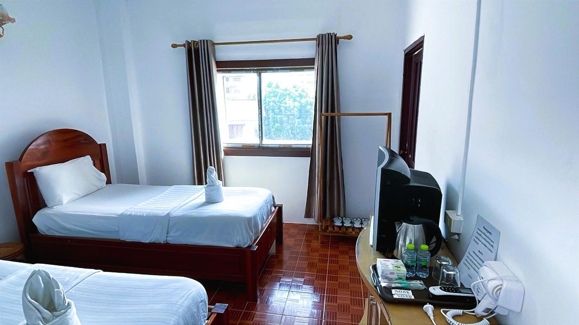 Walking Street Hotel Vang Vieng Exterior foto